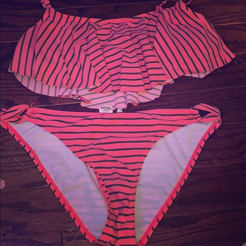 Cute striped bikini set